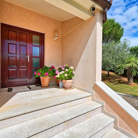 Iby Apartment بولا المظهر الخارجي الصورة