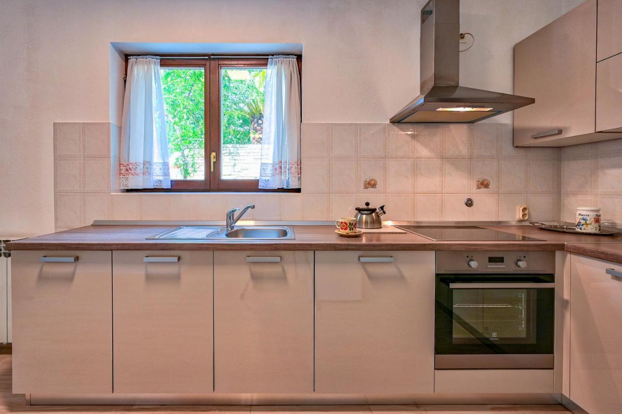 Iby Apartment بولا المظهر الخارجي الصورة