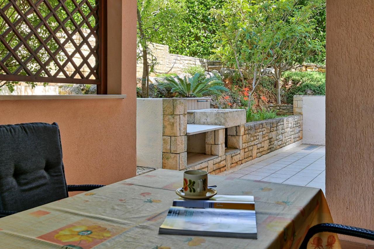 Iby Apartment بولا المظهر الخارجي الصورة