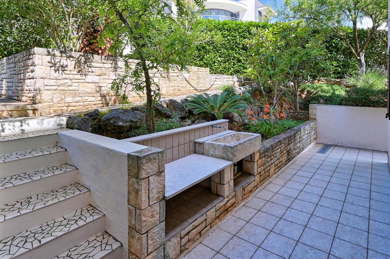 Iby Apartment بولا المظهر الخارجي الصورة