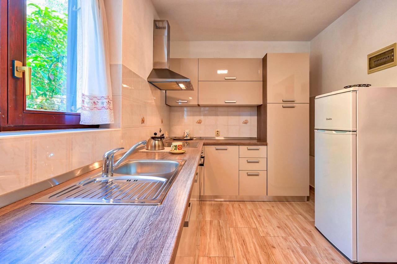 Iby Apartment بولا المظهر الخارجي الصورة