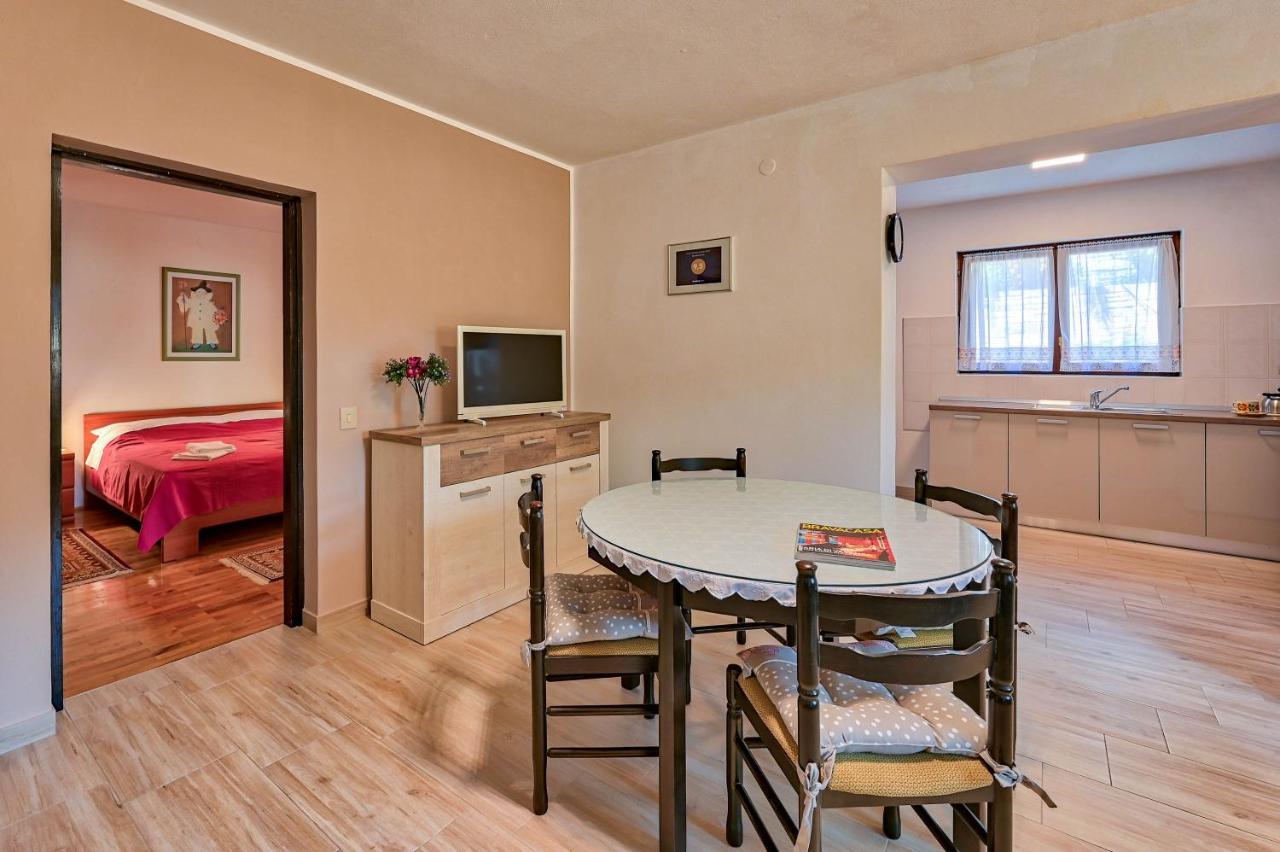 Iby Apartment بولا المظهر الخارجي الصورة